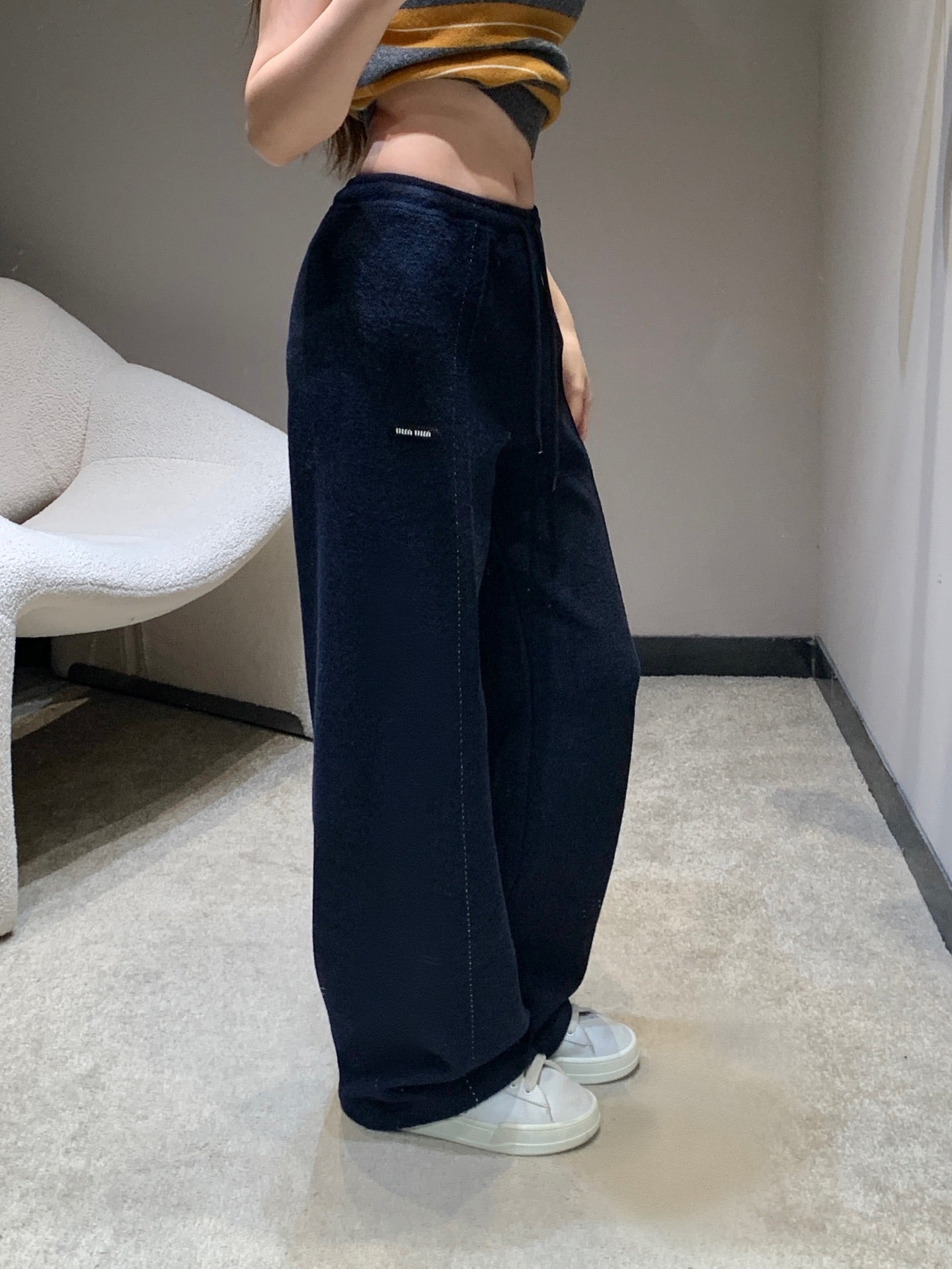 MIUMIU WIDE-LEG PANTS STYLE 656