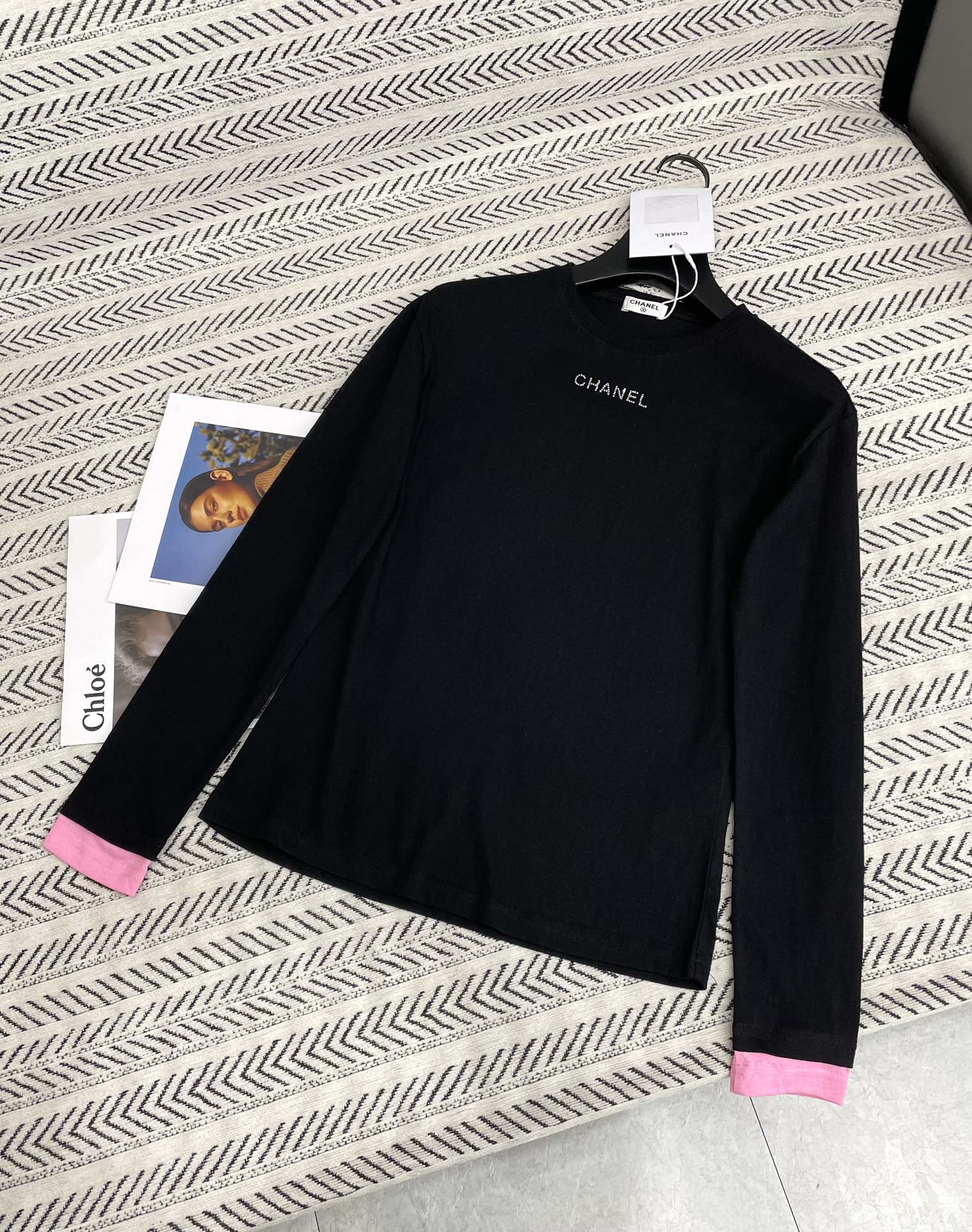 CHANEL LONG-SLEEVE T-SHIRT STYLE 76