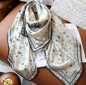 SQUARE SCARF 140 CM IN WHITE MIX BLACK MONOGRAM SILK 393135