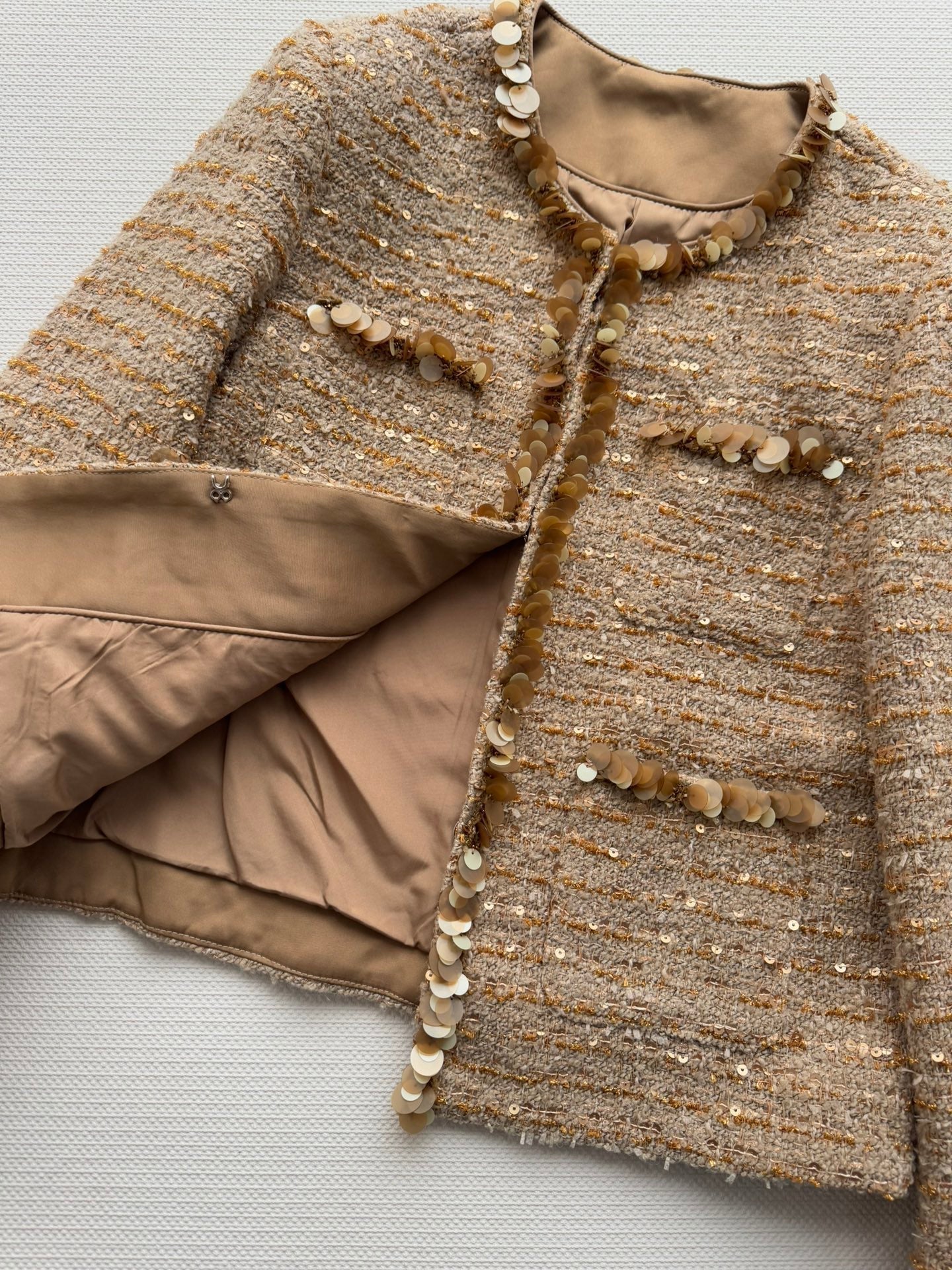 CHANEL 26S PREMIUM JACKET 715