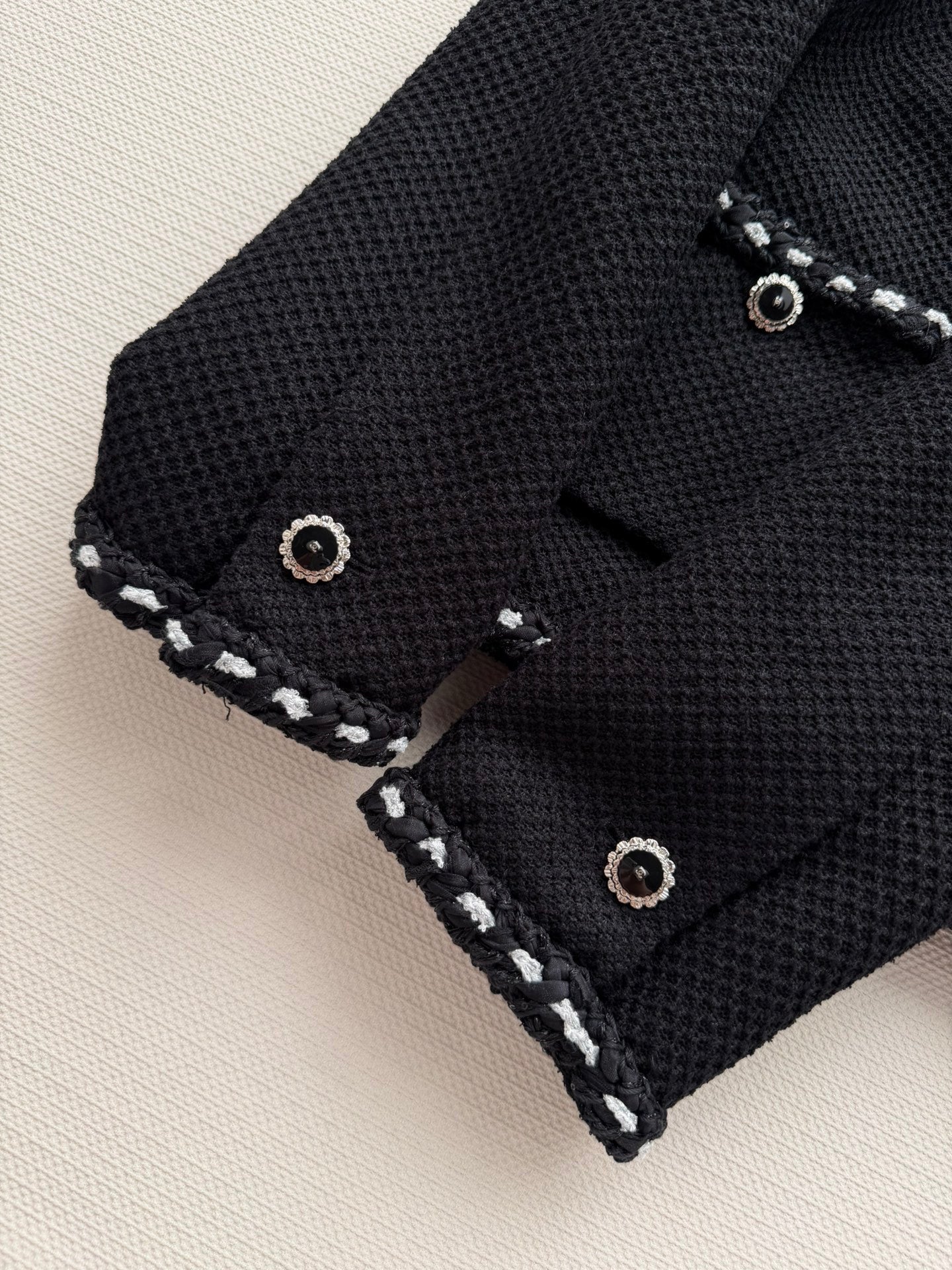 CHANEL 26S CREWNECK JACKET 703