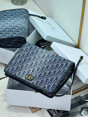 BOOK TOTE 26 IN BLUE MONOGRAM OBLIQUE JACQUARD