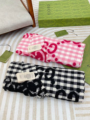 SCARF 220 CM IN BRIGHT PINK MIX WHITE WOOL 401164