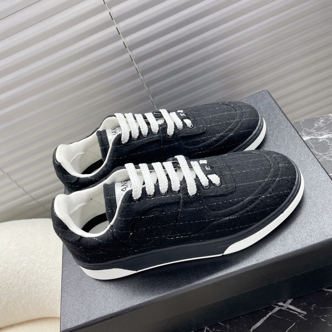 TRAINER SHOES IN BLACK WOOL FABRIC
