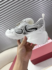 VIV' ON THE RUN SNEAKERS IN SILVER PATENT CALFSKIN AND WHITE FABRIC