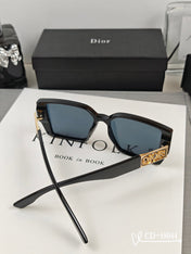 MONTAIGNE SQUARE SUNGLASS 58044 IN ACETATE