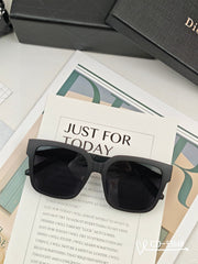 MONTAIGNE SUNGLASS 53048 IN ACETATE