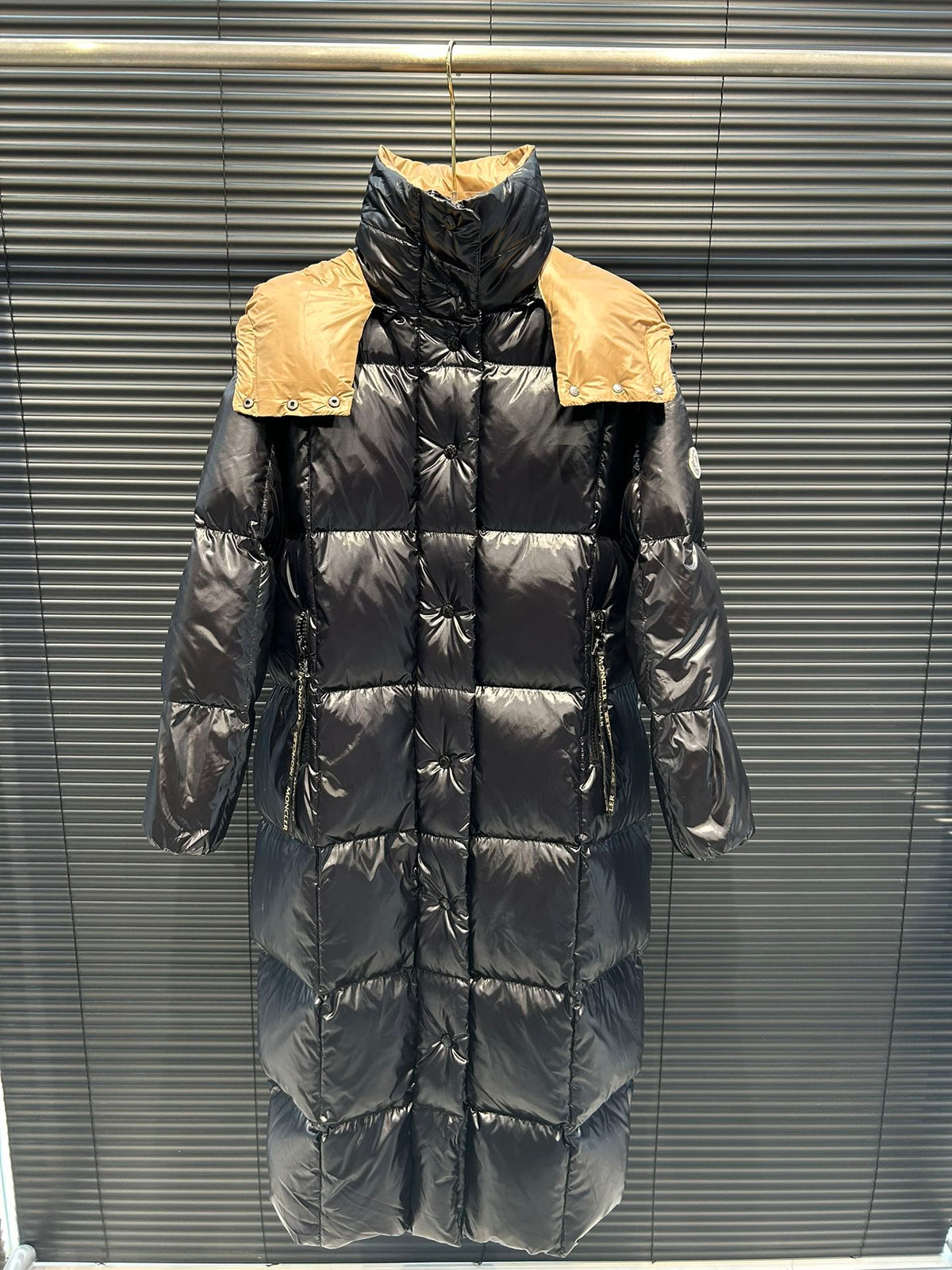 MONCLER LONG PUFFER COAT STYLE 305