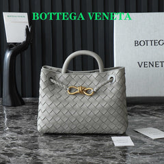 BV SMALL ANDIAMO 25CM GREY LAMBSKIN