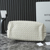 BOTTEGA VENETA 25S LARGE ANDIAMO 42 IN IVORY CALFSKIN GOLD HARDWARE