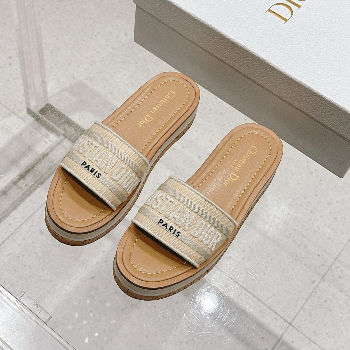 DWAY WEDGE SLIDES 45MM IN BEIGE FABRIC RAFFIA SOLE