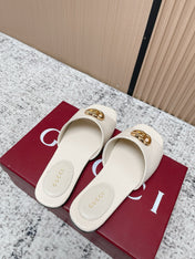 GUCCI 26S SLIDE SANDAL IN CREAM WHITE CALFSKIN WITH GOLD HARDWARE