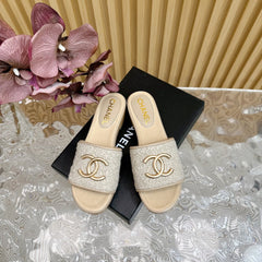 PLATFORM SLIPPERS IN LIGHT GREY TWEED AND LAMBSKIN