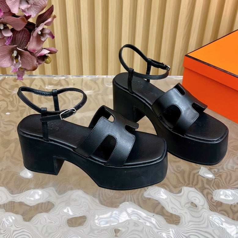 JAM 30 SANDAL IN BLACK CALFSKIN