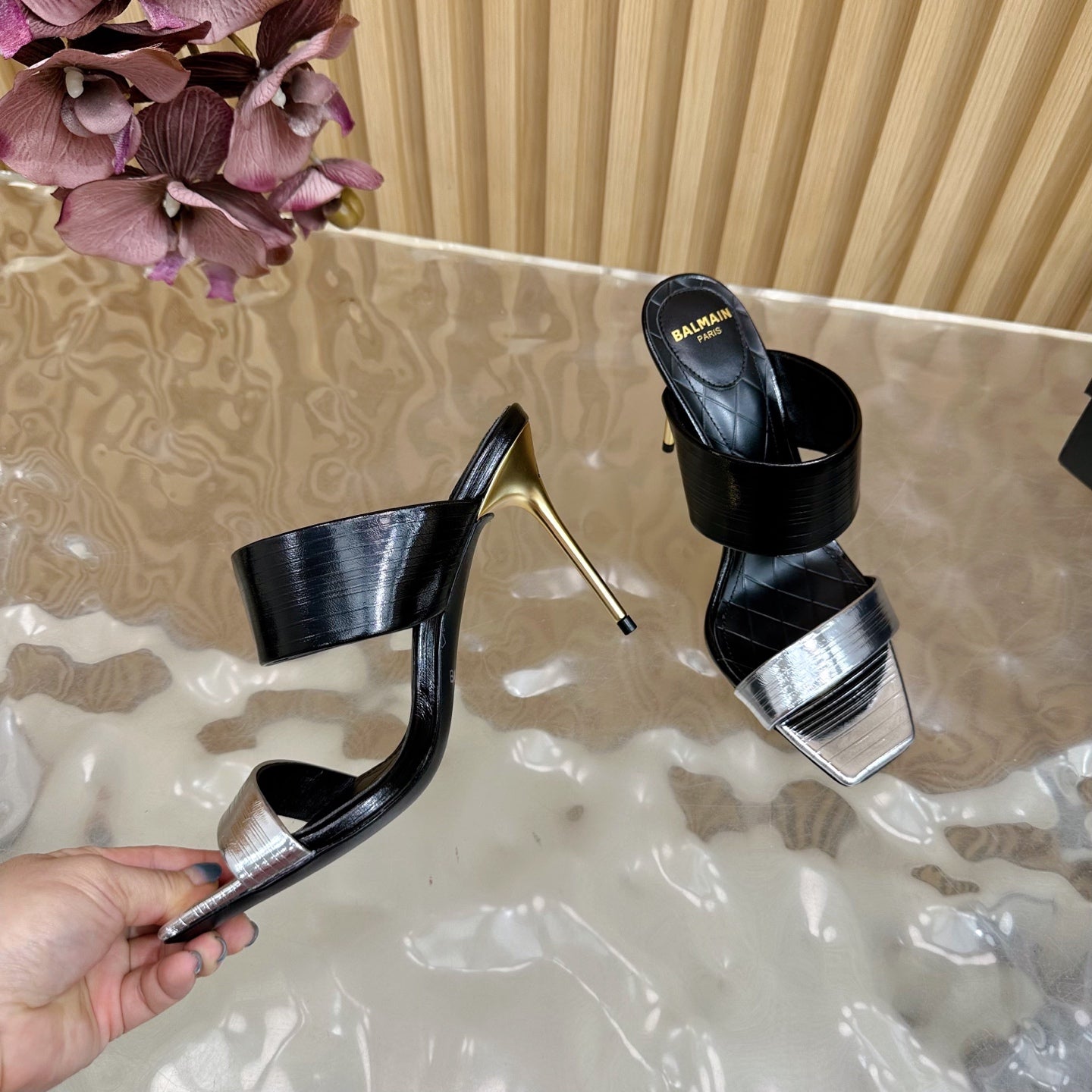 BALMAIN 25S MULES IN STRIPED LEATHER 95MM IN BLACK AND SILVER CALFSKIN