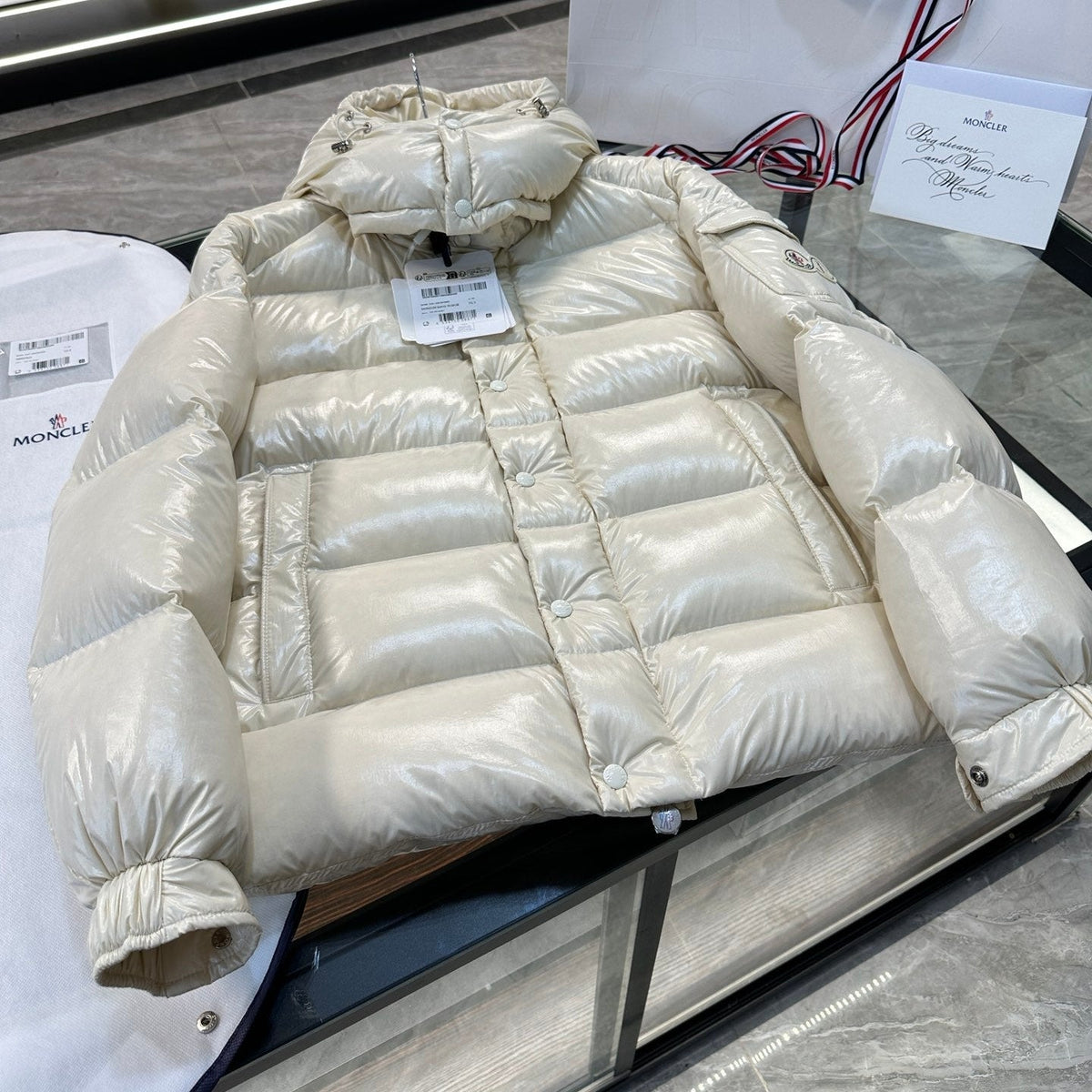 MONCLER 25S JACKET IN WHITE 026