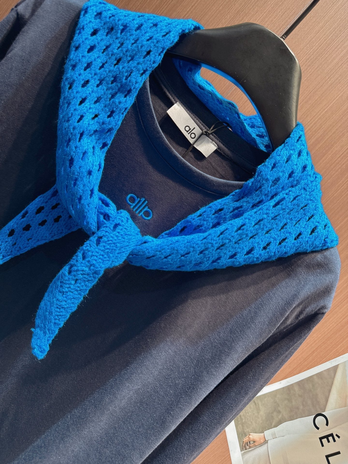 ALO T-SHIRT WITH SCARF STYLE 150