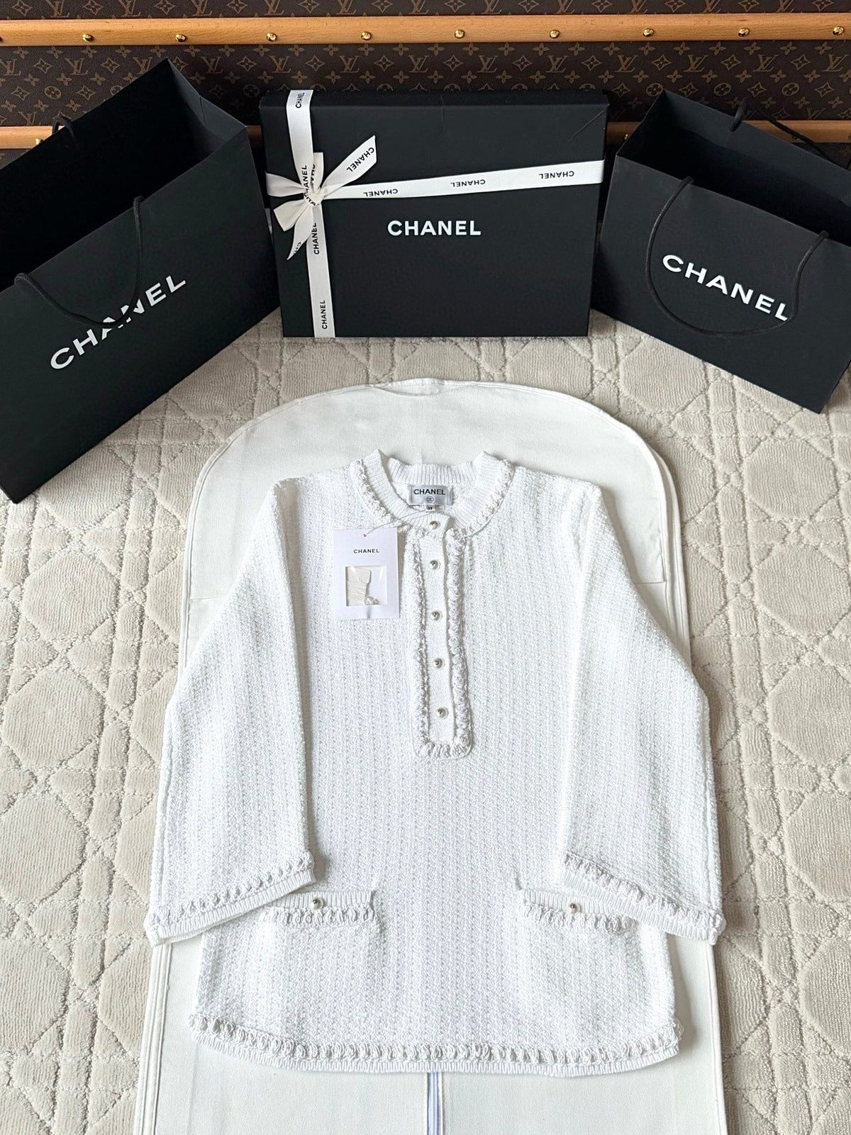 Chanel 25P Long-Sleeve Top White Tweed Pearl Buttons 237299