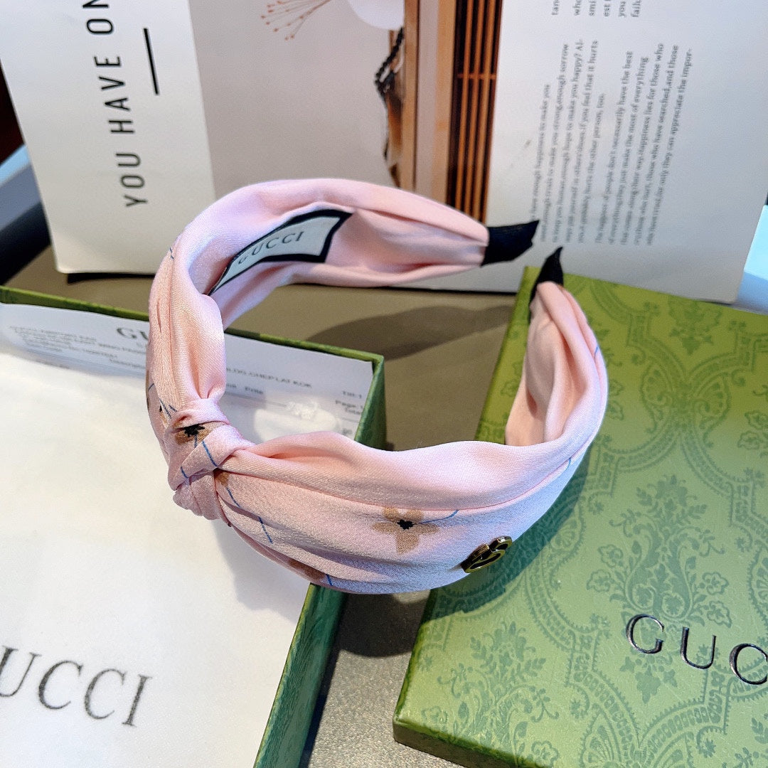 HAIRBAND WITH FLOWER PRINT IN BABY PINK SILK 398863