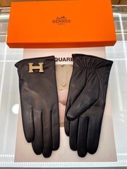 TOUCHSCREEN GLOVES IN BLACK LAMBSKIN WITH CASHMERE LINING