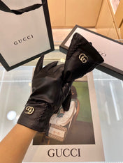 EUROPEAN GLOVES IN BLACK LAMBSKIN WITH CASHMERE LINING 376727
