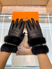 GLOVES WITH H LETTER IN BLACK SHEEPSKIN AND LAMB FUR 409344