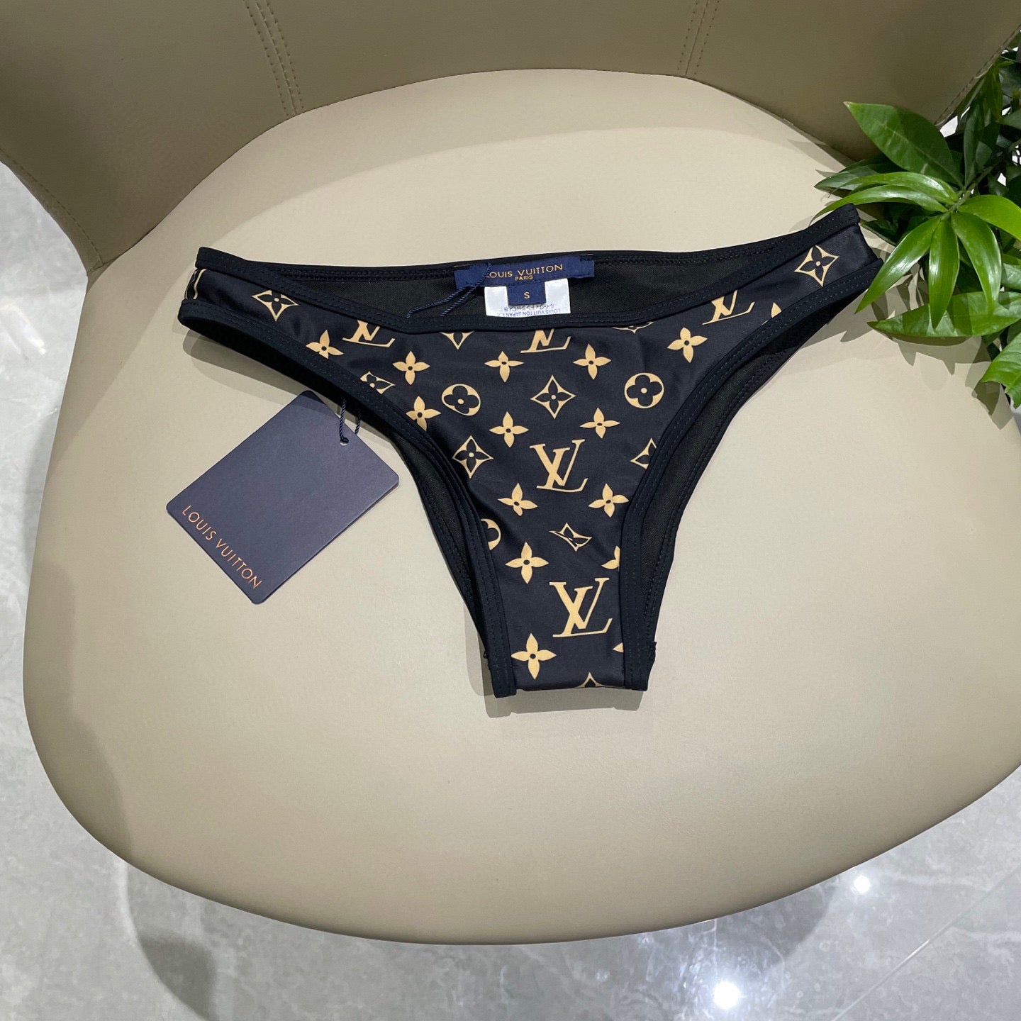 LV BIKINI 25S TWO PIECE IN 742666