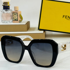 OVERSIZED FIRST CRYSTAL SQUARE FRAME SUNGLASSES FE40105 IN ACETATE