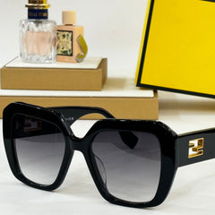 OVERSIZED FIRST CRYSTAL SQUARE FRAME SUNGLASSES FE40105 IN ACETATE