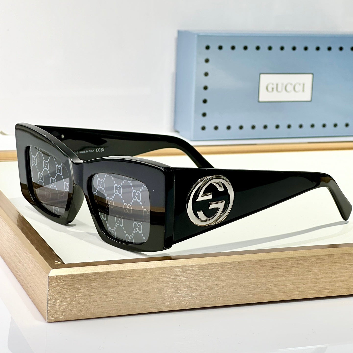 RECTANGULAR FRAME SUNGLASSES GG1842S IN ACETATE