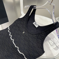 SLEEVELESS TOP 640632 IN BLACK COTTON RAISED LOGO