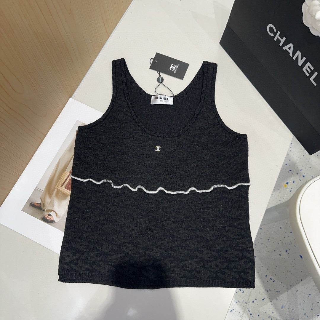 SLEEVELESS TOP 640632 IN BLACK COTTON RAISED LOGO