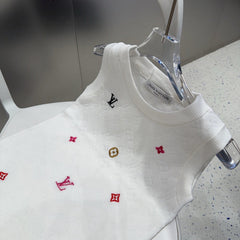 KNITTED VEST 633192 IN WHITE WOOL MUTILCOLOR LOGO