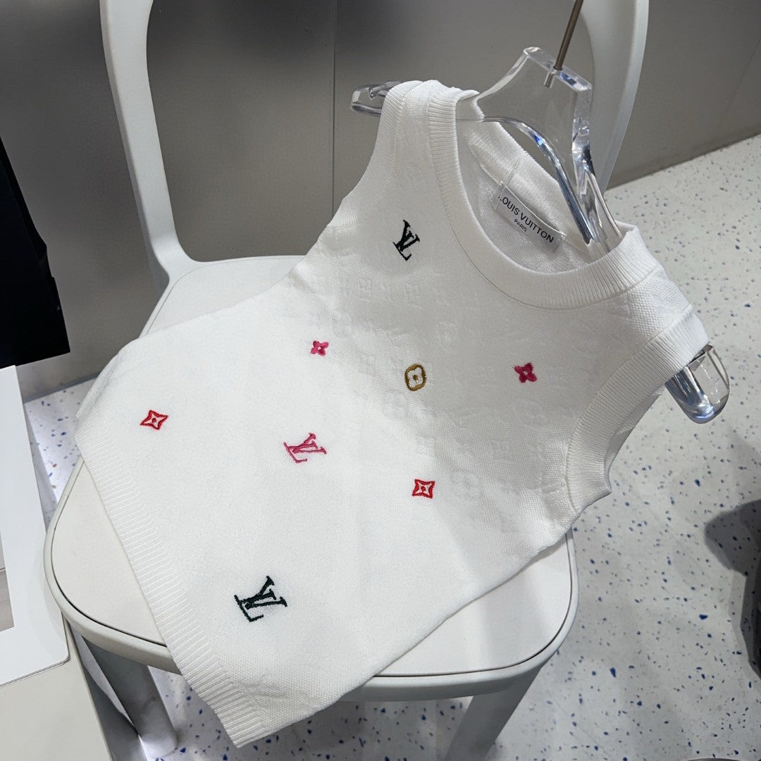 KNITTED VEST 633192 IN WHITE WOOL MUTILCOLOR LOGO