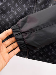 LV BLACK JACKET 239520