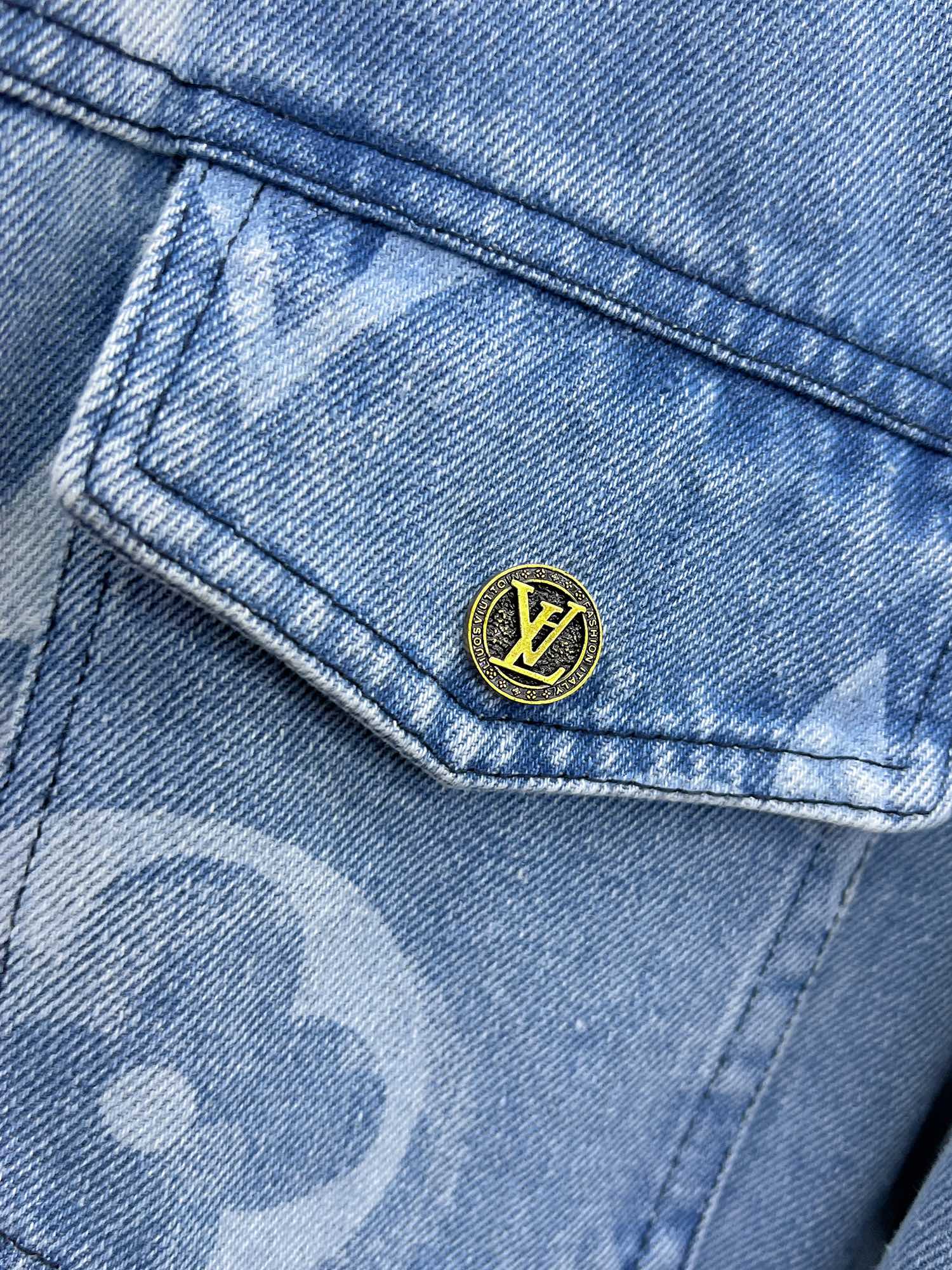 LV ICE BLUE MONOGRAM DENIM JACKET 239523