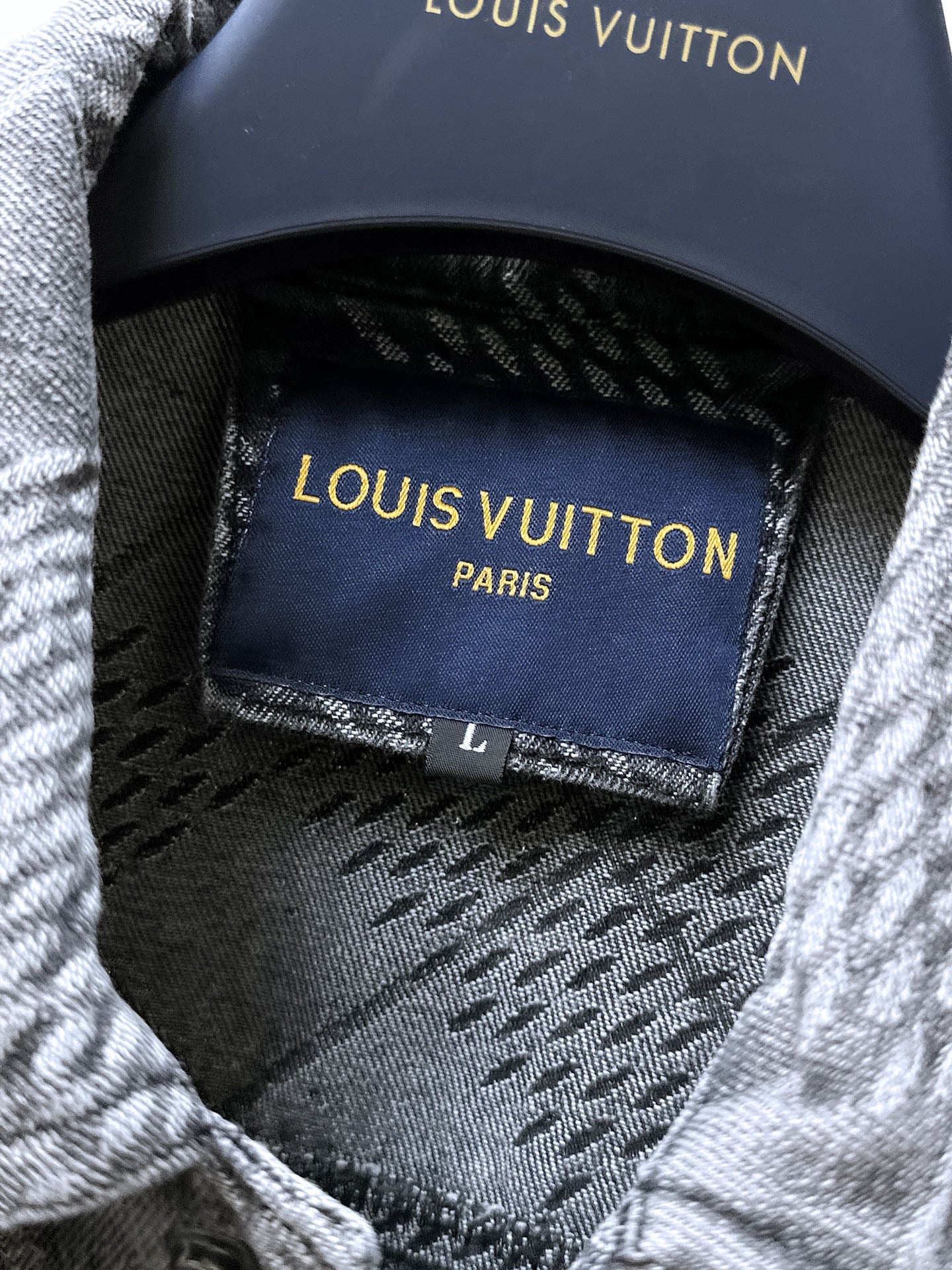 LV SHIRT JACKET IN GRAY DENIM 239127