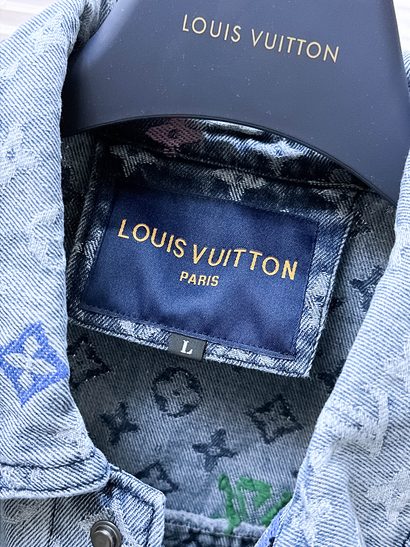 LV SHIRT JACKET IN LIGHT BLUE MONOGRAM CRAGGY DENIM 239125