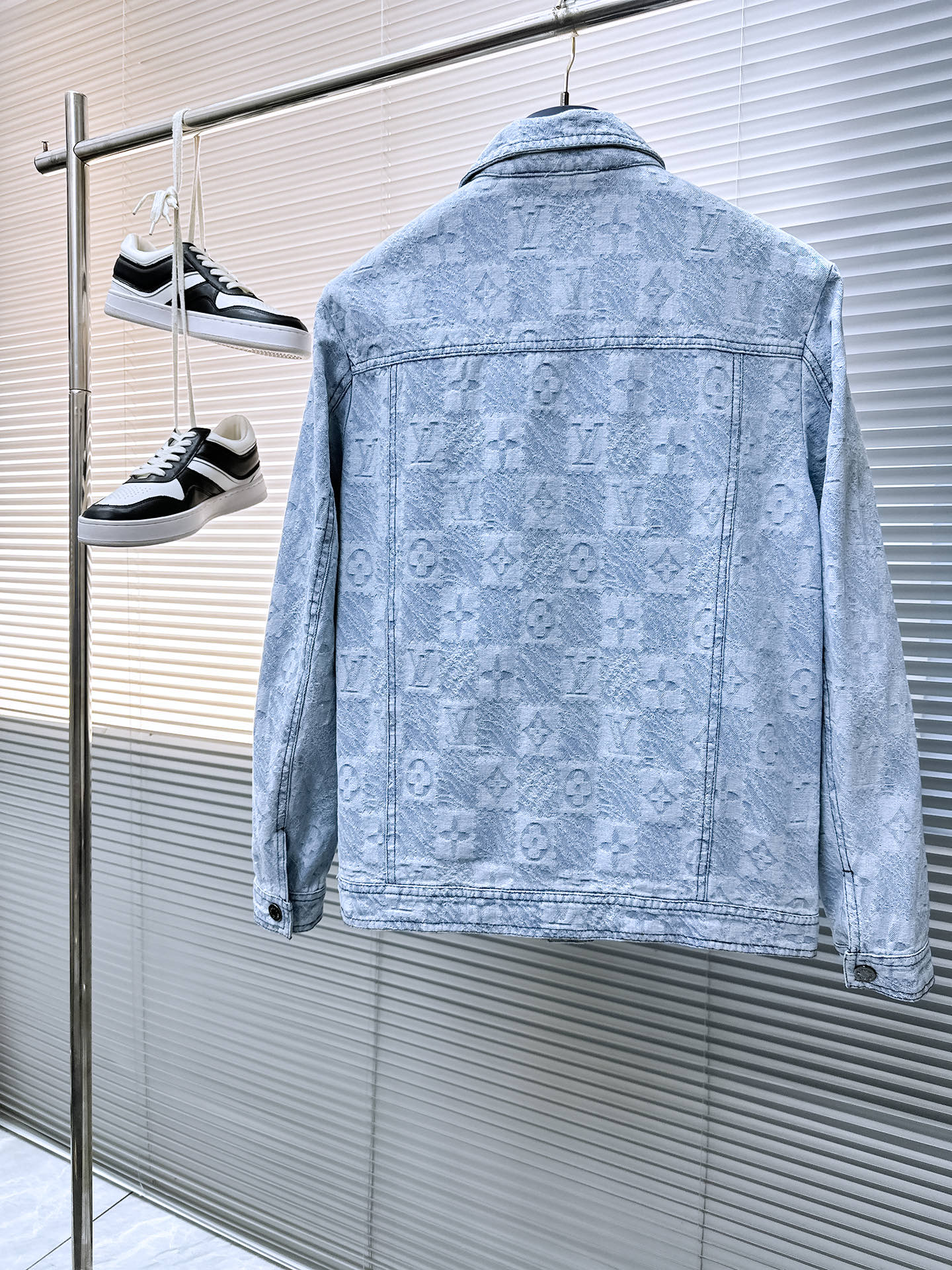 LV SHIRT JACKET IN LIGHT BLUE MONOGRAM MIX DAMIER DENIM 239121