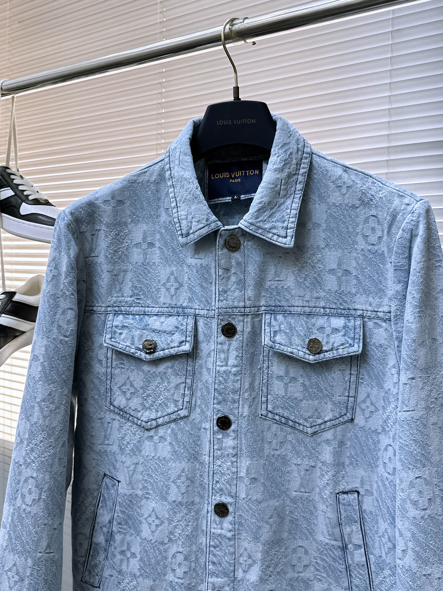 LV SHIRT JACKET IN LIGHT BLUE MONOGRAM MIX DAMIER DENIM 239121