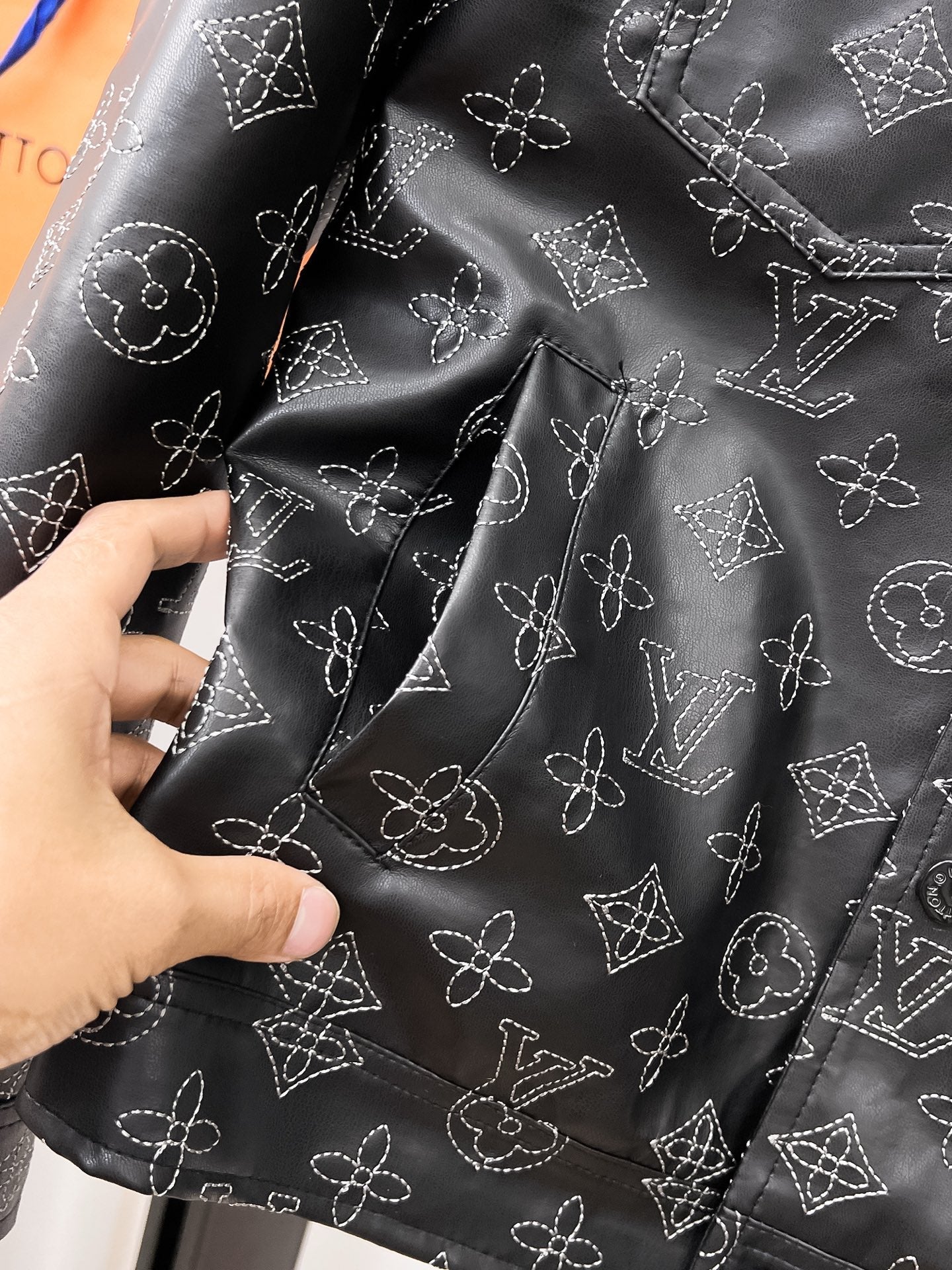 LV BLACK MONOGRAM DENIM JACKET 239528