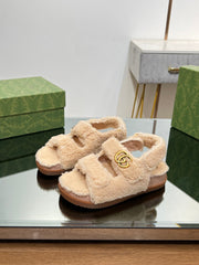 DAD SANDALS IN TAN BEIGE FLEECE WITH GOLD HARDWARE