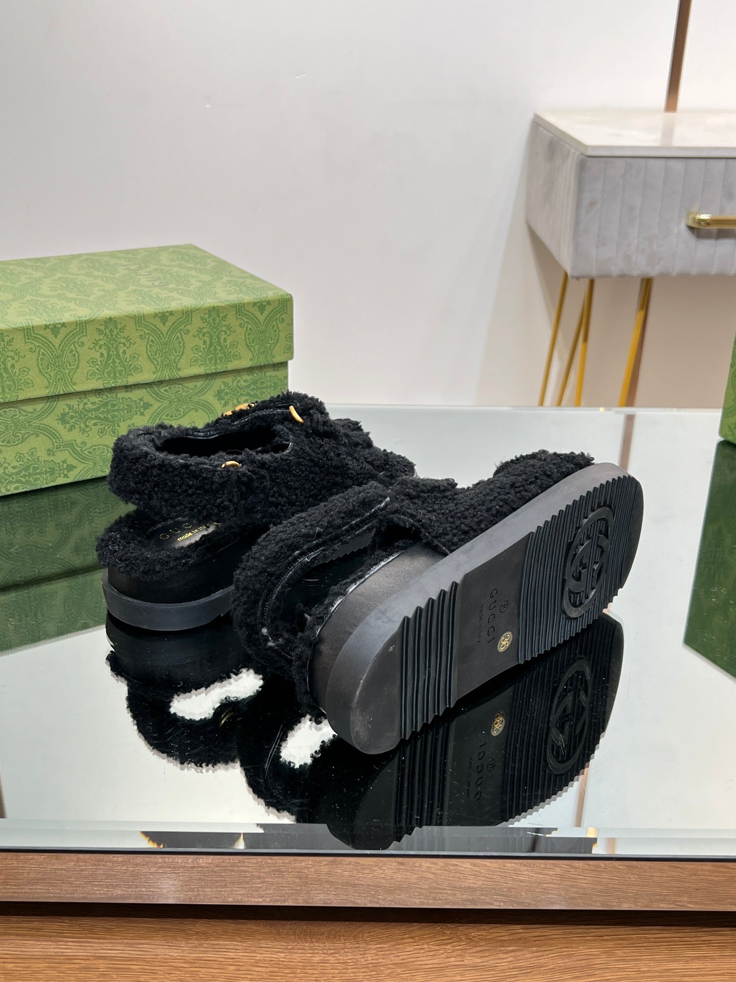 DAD SANDALS IN BLACK FLEECE WITH GOLD HARDWARE