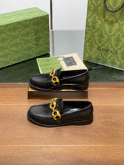 GG LOAFER SHOES IN BLACK CALFSKIN WITH GOLD HARDWARE