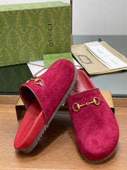 GG HORSEBIT MULE IN RED PINK EMBOSSED SUEDE AND SHEEPSKIN LINING