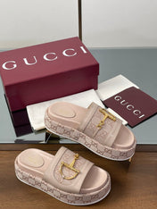HIGH 5.5 CM WEDGE SANDALS IN LIGHT PINK CALFSKIN AND FABRIC