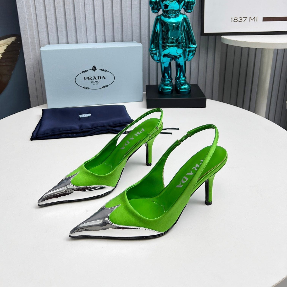 HIGH SLING BACK PUMPS IN SILVER MIX LIME GREEN SATIN