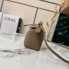 LOEWE 25S PUZZLE EDGE BAG 18 IN WALNUT BROWN CALFSKIN GOLD HARDWARE