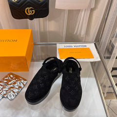 LV WOMEN'S COSY FLAT COMFORT CLOGS IN BLACK MONOGRAM SUEDE