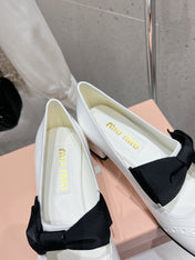 MARY JANE MID HEEL PUMPS IN WHITE PATENT LAMBSKIN WITH BOW